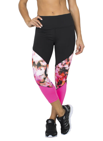 Kaleidoscope Spliced Printed Capri Leggings